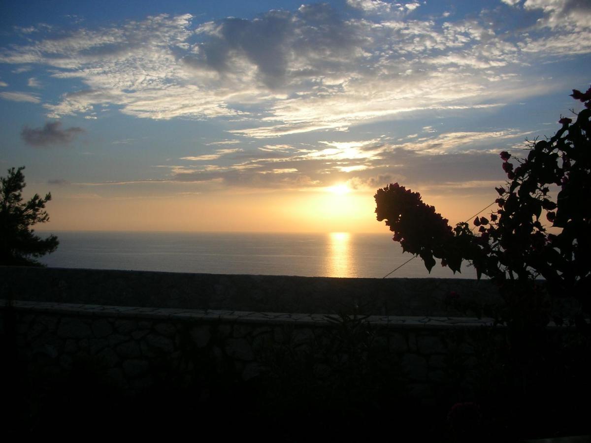 Deep Blue Βίλα Άγιος Νικήτας Εξωτερικό φωτογραφία